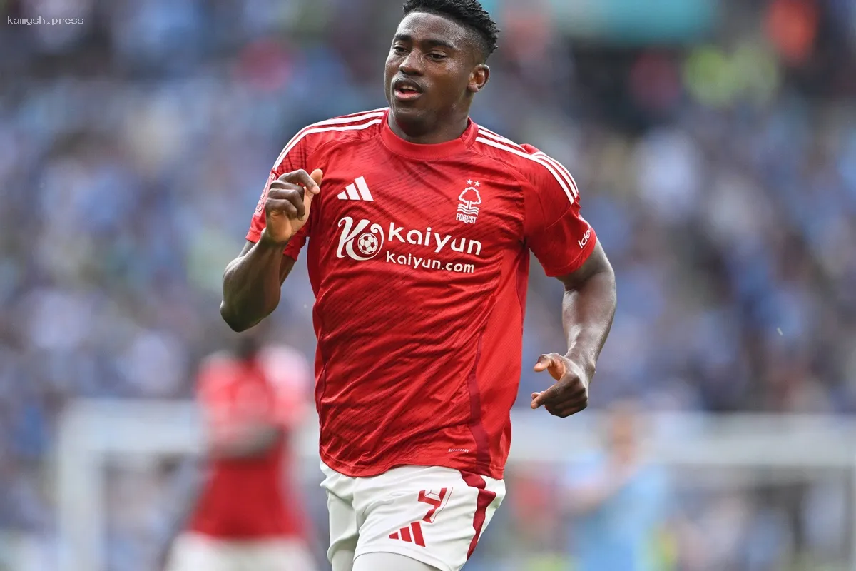 Футболист из Англии находится в коме после травмирования на поле