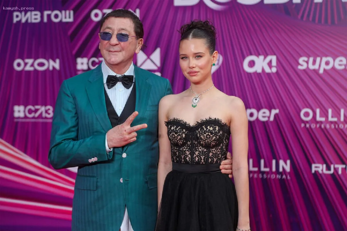 Григорий Лепс не желает видеть Эмина Агаларова на своей свадьбе с Авророй