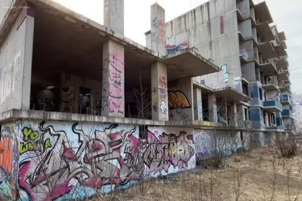 В Ярославле планируется консервация заброшенного строения на улице Сосновой