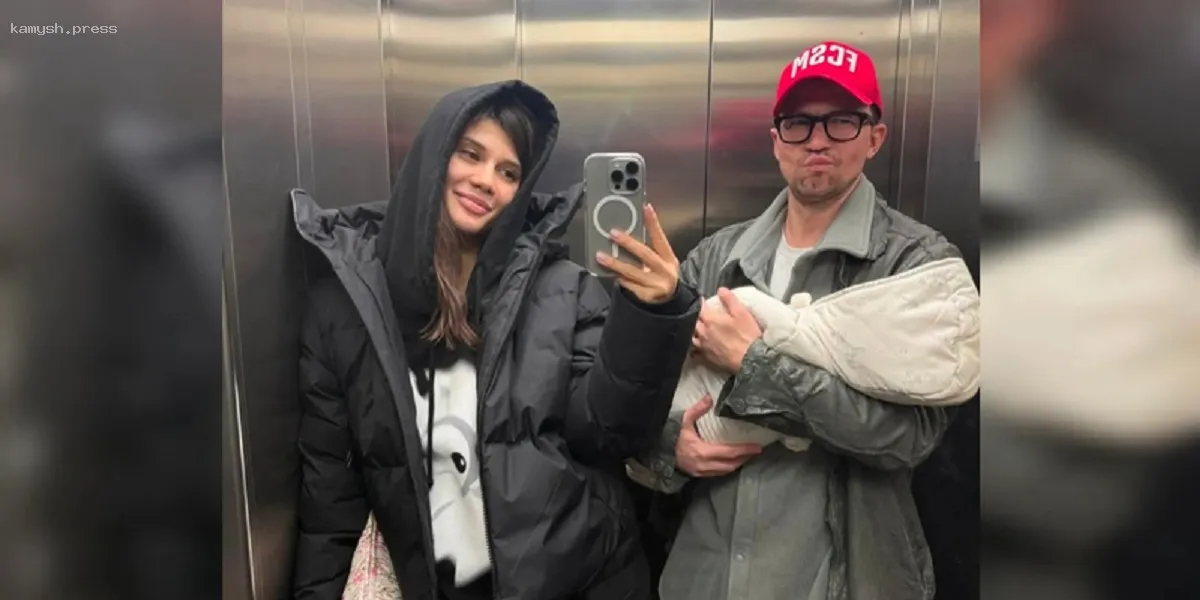 Александр Петров порадовал фанатов свежими снимками с новорожденным сыном Федором