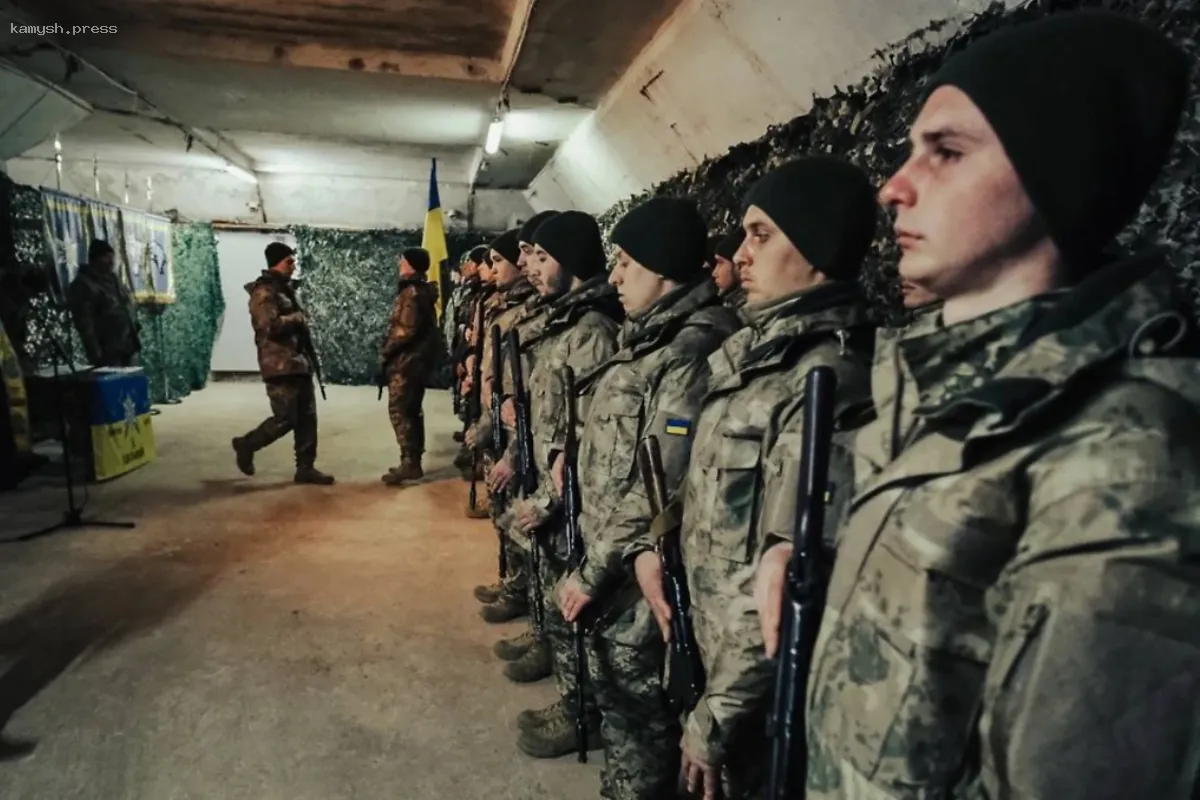 Служат даже 16-летние. Как киевский режим научил зумеров ненавидеть русских. «Бандероюгенд» во плоти