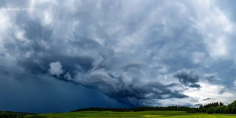 18 вересня в Україні очікуються складні погодні умови: жовтий рівень небезпеки оголошено