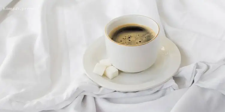 Кава на порожній шлунок: медики розкрили безпечною годину для ранкового напою