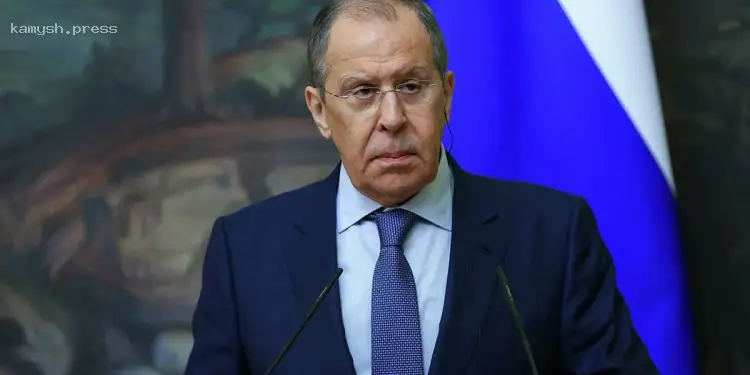 Лавров высказался о слухах о возможной замене Мединского в переговорах