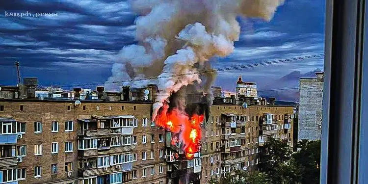 РФ нанесла серию массированных ударов по Харькову, есть погибшие — ГСЧС (ВИДЕО)