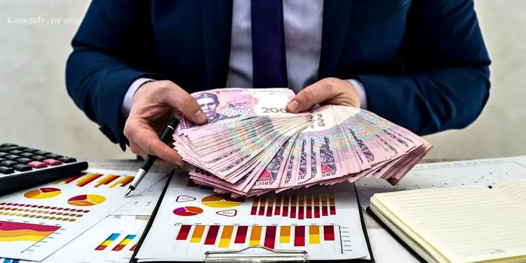 В Минфине показали, как выросли зарплаты чиновников во второй половине 2025 года (ИНФОГРАФИКА)